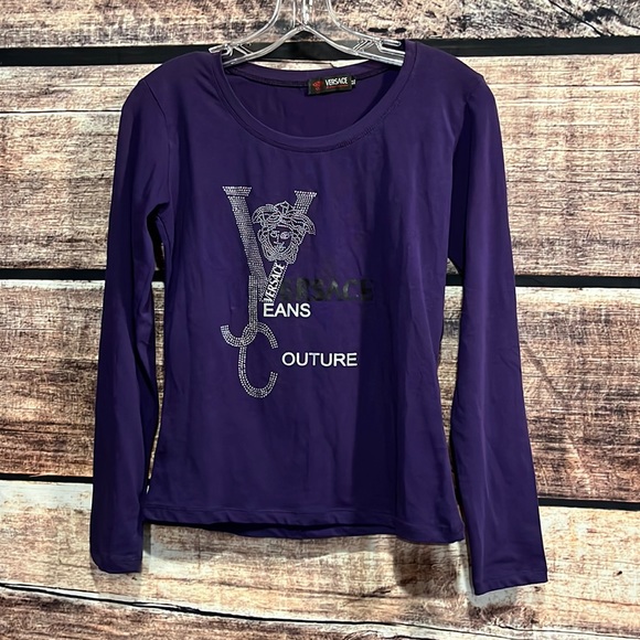 Cute purple t shirt - Picture 2 of 6